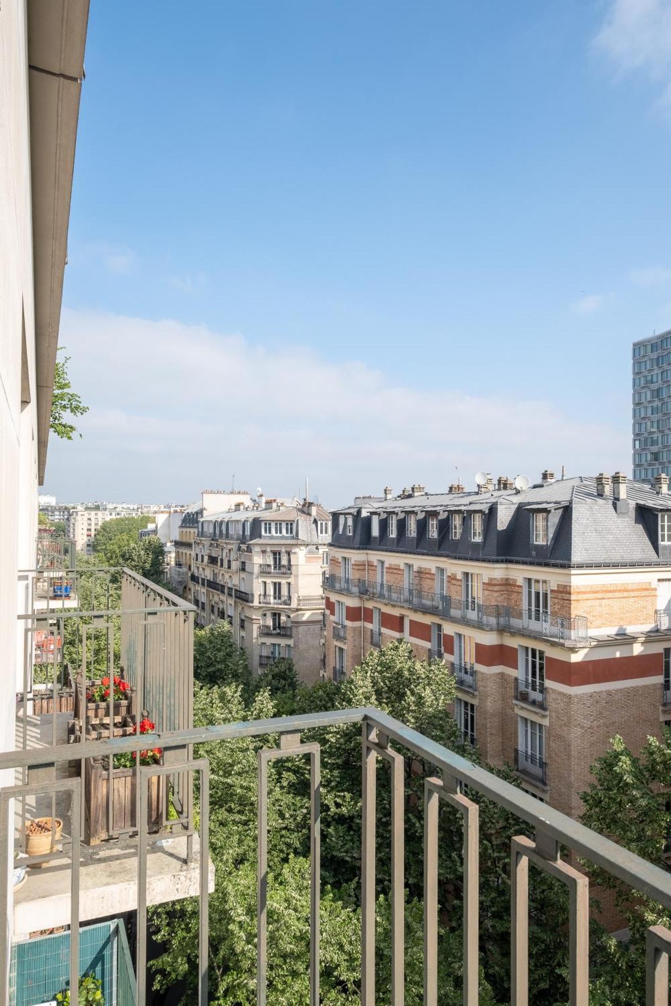 Veeve - Quintessentially Quinzieme * Paris